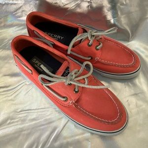 Brand new Sperry Woman’s Top Sider size 6 Shoe.